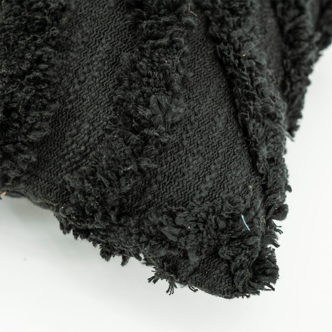 PILLOW SABI BLACK 30X50CM - Image 3