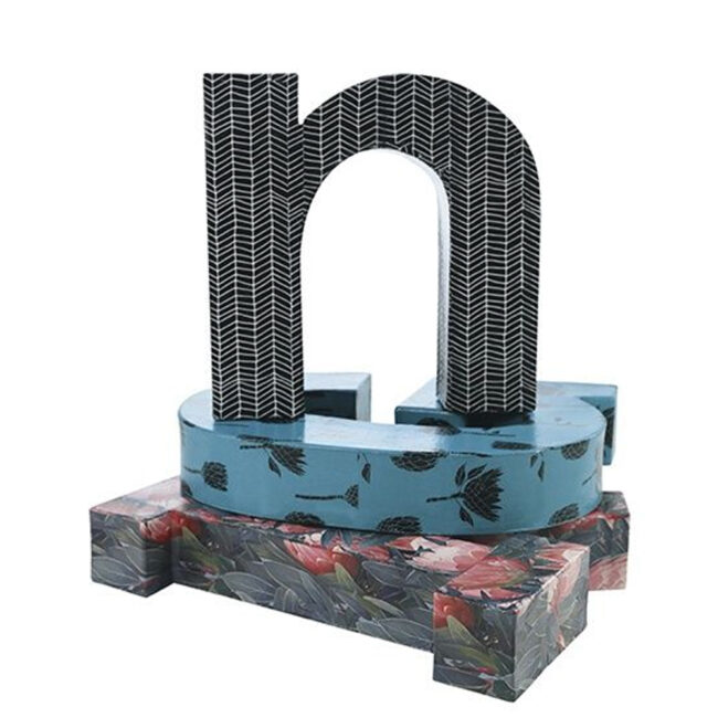 FUNNY LITTLE LETTER N BROWN 5X22X23CM - Image 3