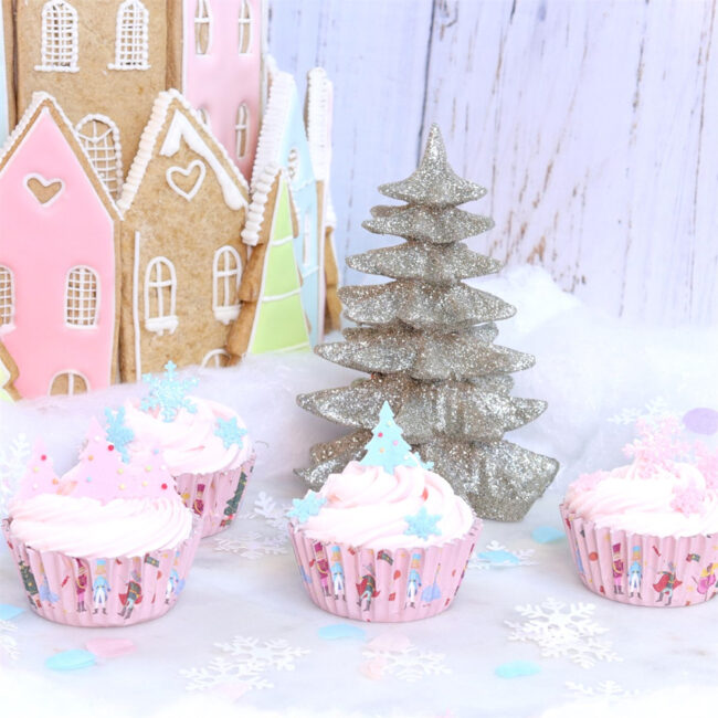 BAKING CUPS FOIL LINED CHRISTMAS NUTCRACKER 70X28MM 30PCS - Image 3