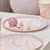 PAPER PLATES MARBLE PINK 25CM 8PCS - Image 2
