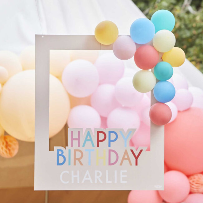PERSONALISED PHOTO BOOTH PROPS FRAME 60X72CM WITH 11 BALLOONS & LETTERS - Image 3