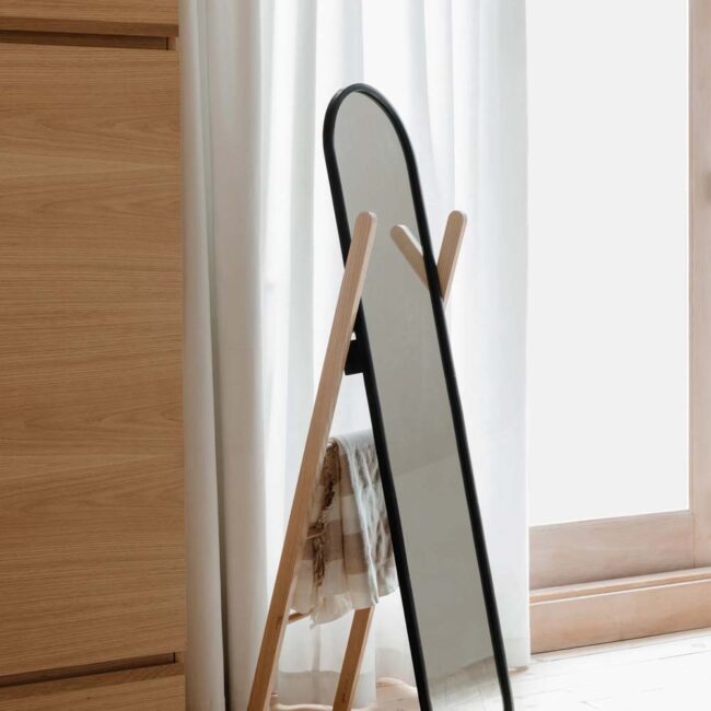 HUB FLOOR MIRROR BLACK & NATURAL 42X58X158CM - Image 3