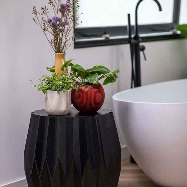 PLANTER BALL GROOVE BEIGE 14X13CM - Image 4