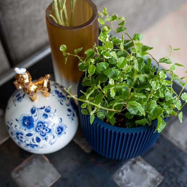 PLANTER BALL GROOVE DARK BLUE 17X15CM - Image 3