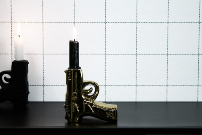 CANDLEHOLDER GUN GOLD 12X12CM - Image 4