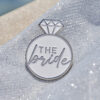BADGE THE BRIDE RING 3X2.5CM - Image 3