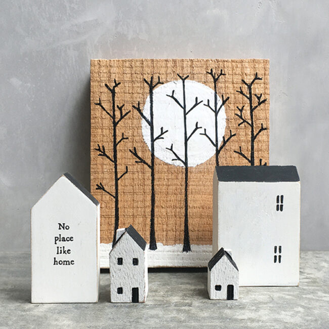 WOODEN HOUSE "MAY YOUR TROUBLES" 9X6X2CM - Image 4