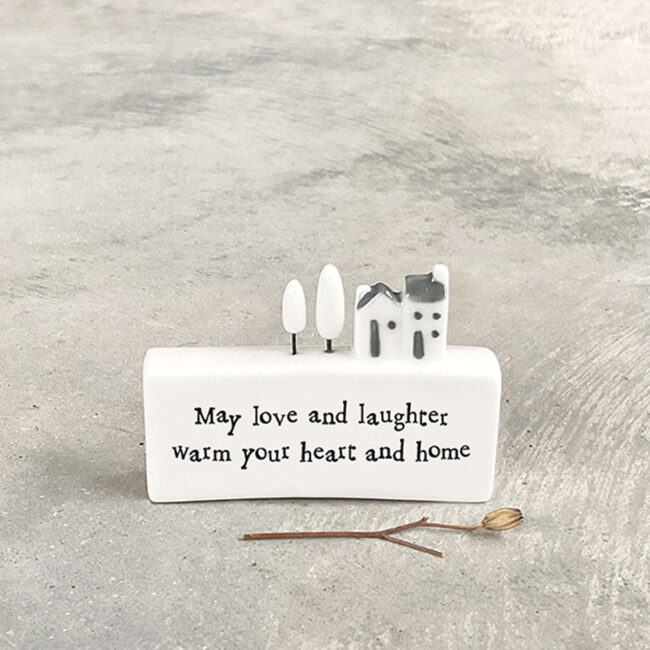 PORCELAIN SCENE "MAY LOVE & LAUGHTER WARM" 4.7X6.7X1.7CM