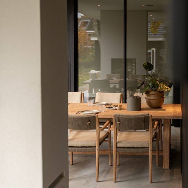 JULIA STACKING DINING CHAIR BRUSHED TEAK WITH 2 CUSHIONS - Image 3