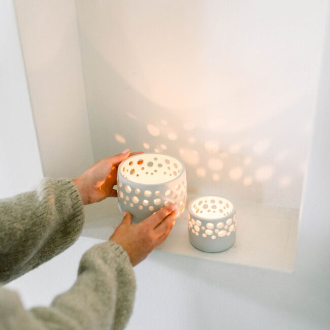 TEALIGHT HOLDER TIMOR LARGE NATURAL 10X14CM - Image 3