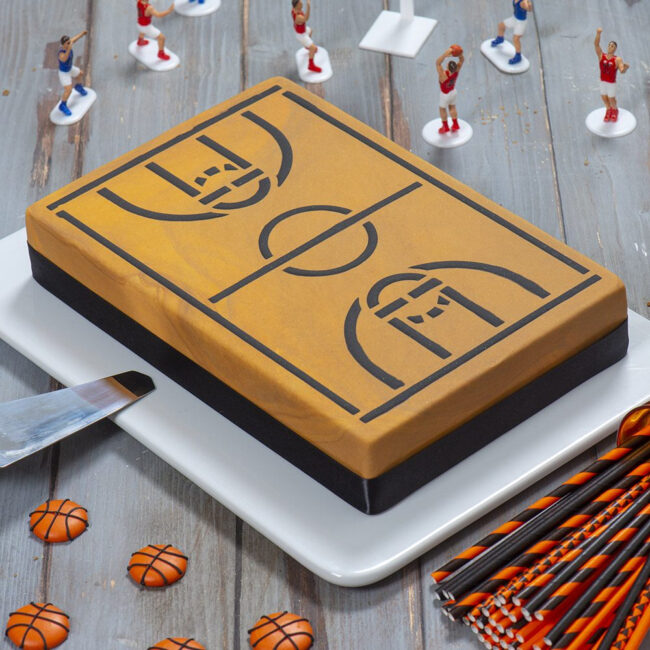 BASKETBALL SET 10PLAYER  AND 2 BASKET DECOR PICKS - Image 5