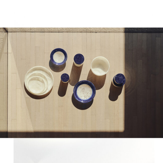 DISH BINANGA BLUE/WHITE 26X7.5CM - Image 4