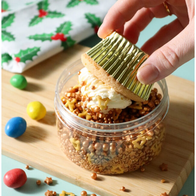 CHRISTMAS GOLD JINGLE BELLS SPRINKLES 160GR - Image 3
