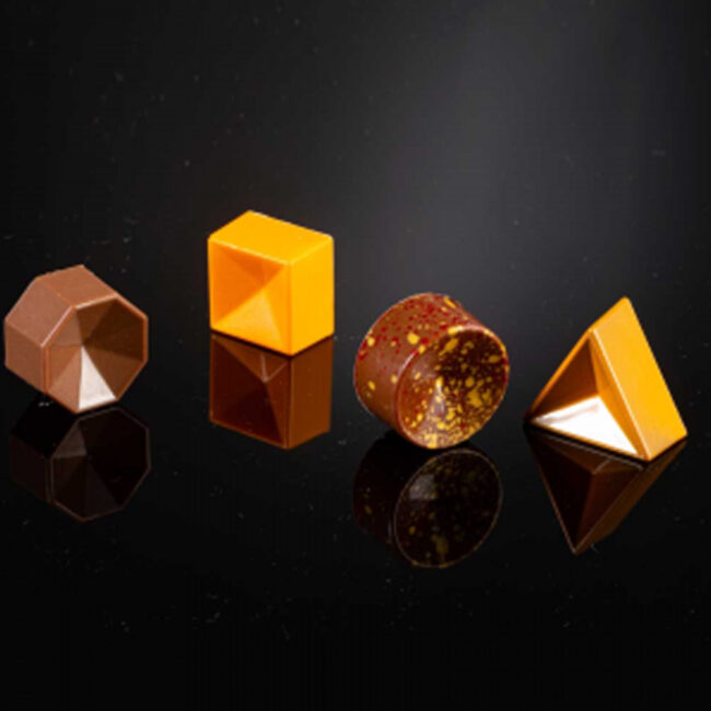 PRALINE PRISMA SQUARE BPA FREE MOULD 25X25X15.5MM - Image 3