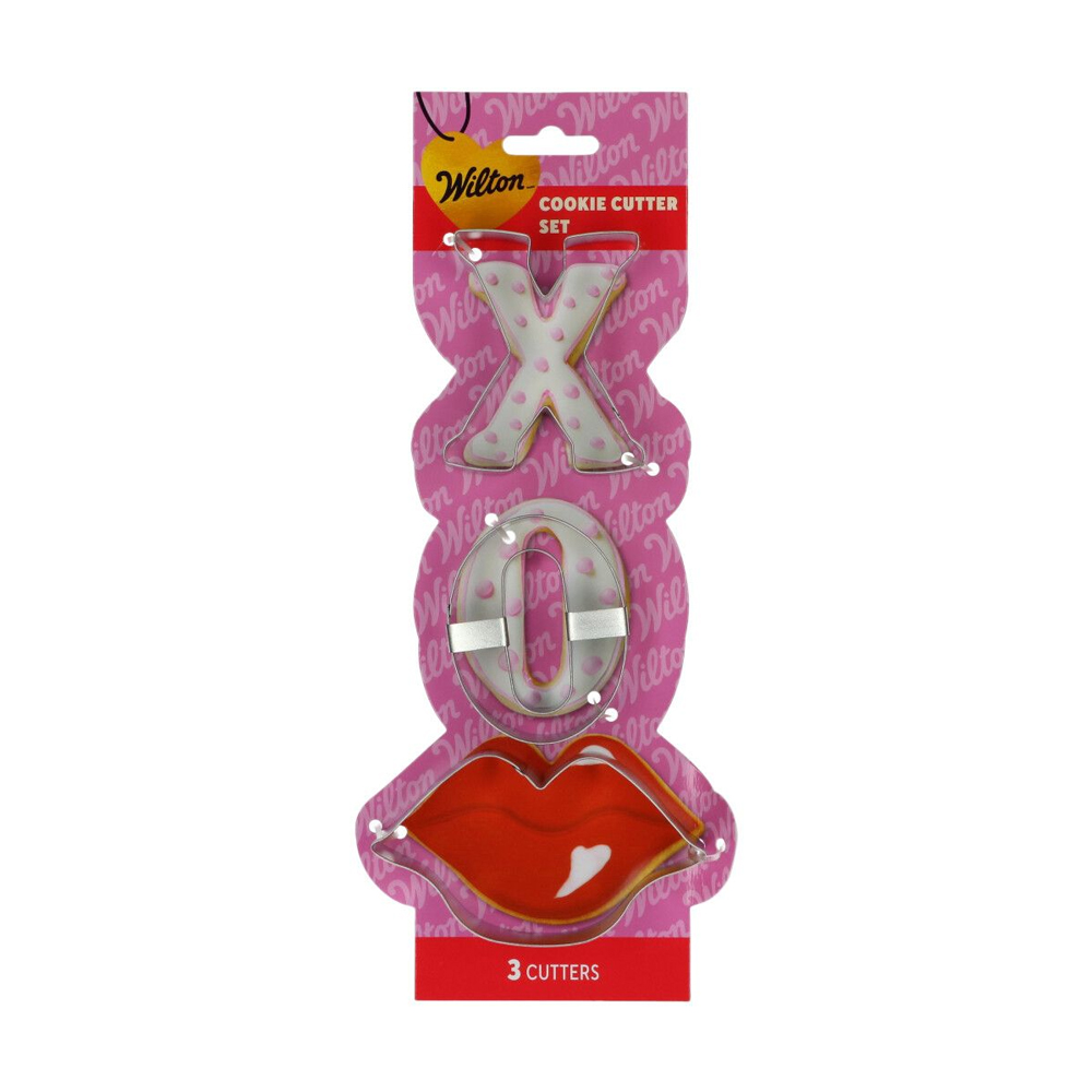 WILTON COOKIE CUTTER VALENTINES LIPS XO 3PCS