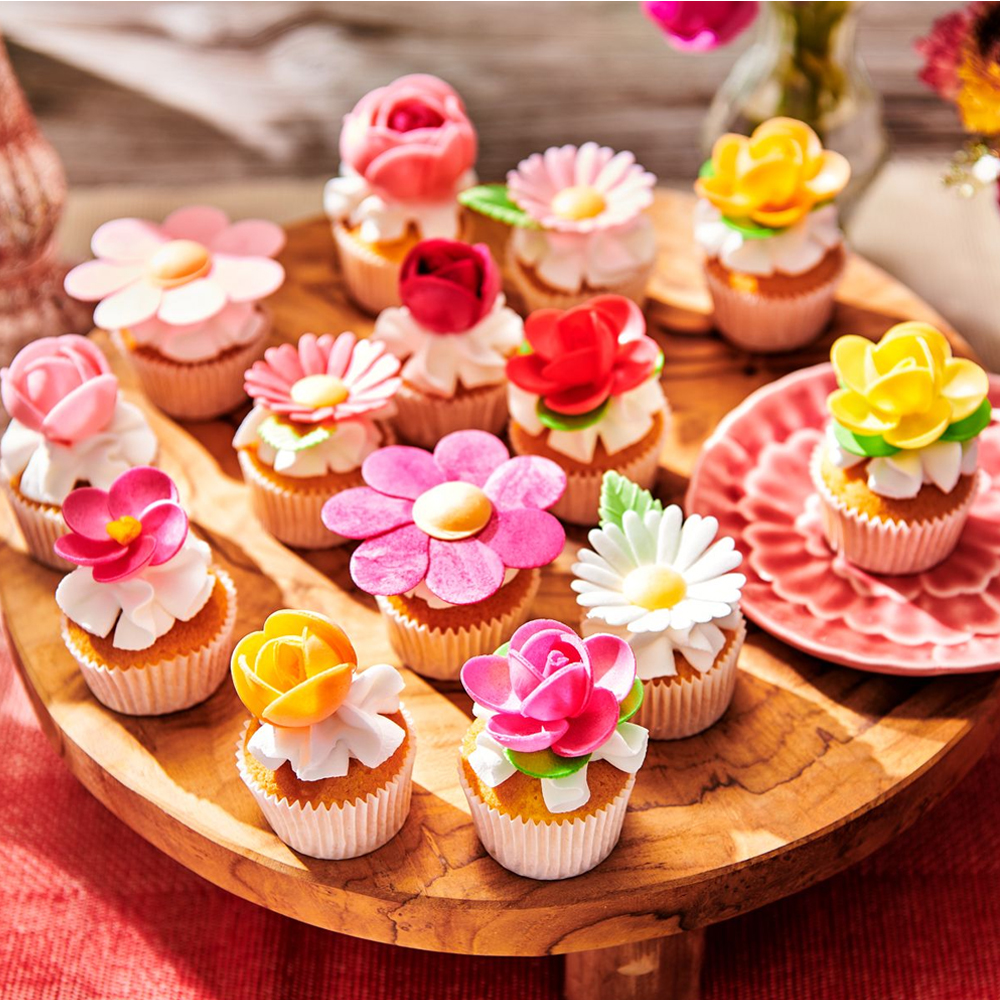 FUNCAKES EDIBLE WAFER FLOWERS DAISY 13PCS - Image 2