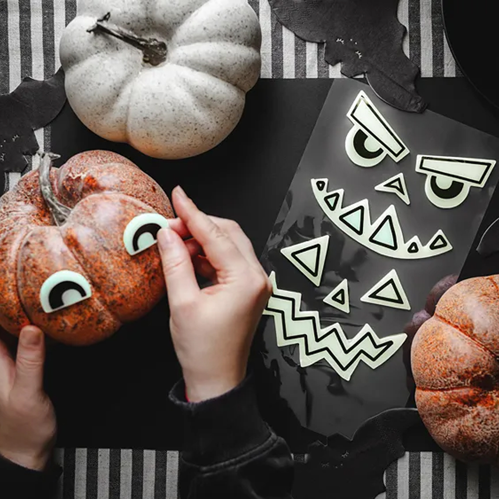 GEL PUMPKIN STICKERS 2PCS - Image 2