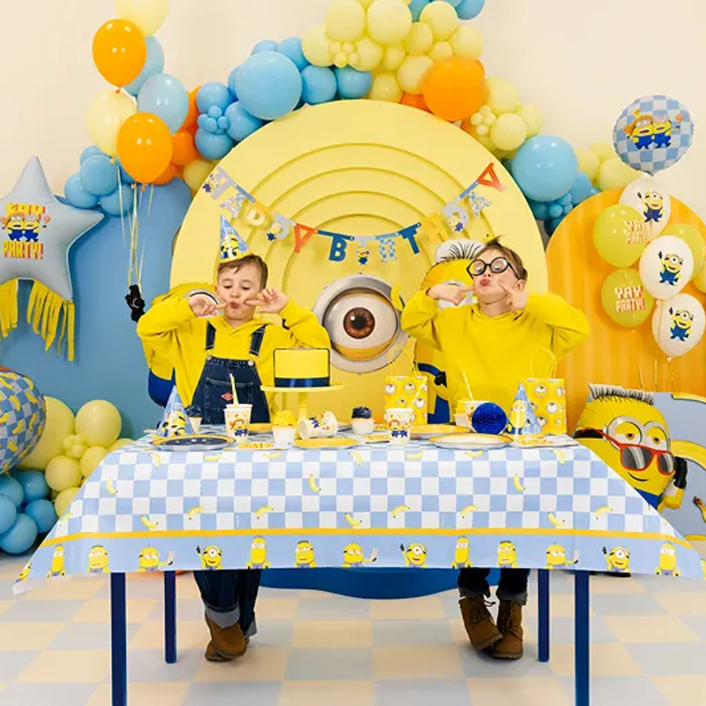 PAPER TABLECLOTH MINIONS 180X120CM - Image 2