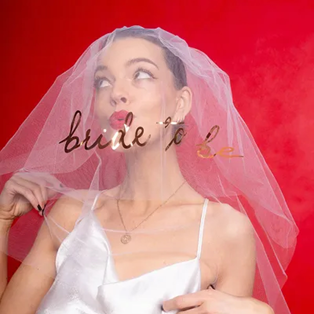 BRIDE TO BE VEIL WHITE 63CM - Image 2